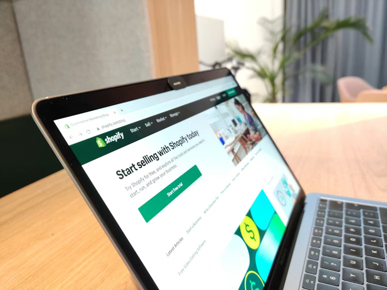 AI Commerce Shopify